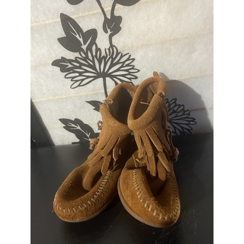Minnetonka Toddler Hardsole Moccassin Suede Double Fringe Boots Size 7